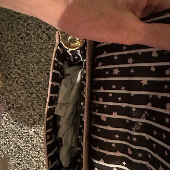 NWT: Betsy Johnson colorful butterfly 🦋 wristlet w/ strap - Picture 4 of 4